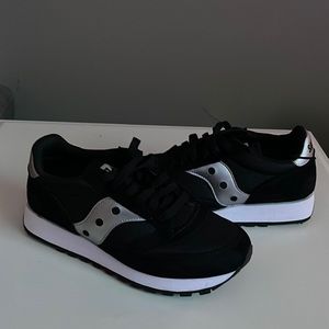 Womens Saucony Jazz